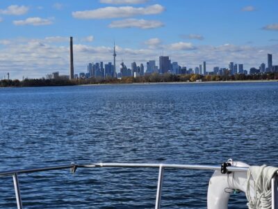Four Winns Yacht Charter With Captain (2 hour minimum)