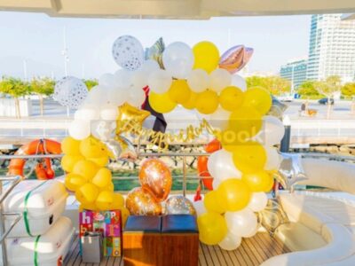2-4 Hour Birthday Party 52ft Yacht With Cake, Decorations & Drinks Included – Dinner Optional – (Up to 17 PAX)