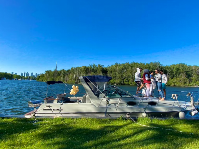 Ready to Party on 34ft MTX Stylish Motor Yachts (Up to 10 people) | AnchorsBook Photo Ready to Party on 34ft MTX Stylish Motor Yachts (Up to 10 people)