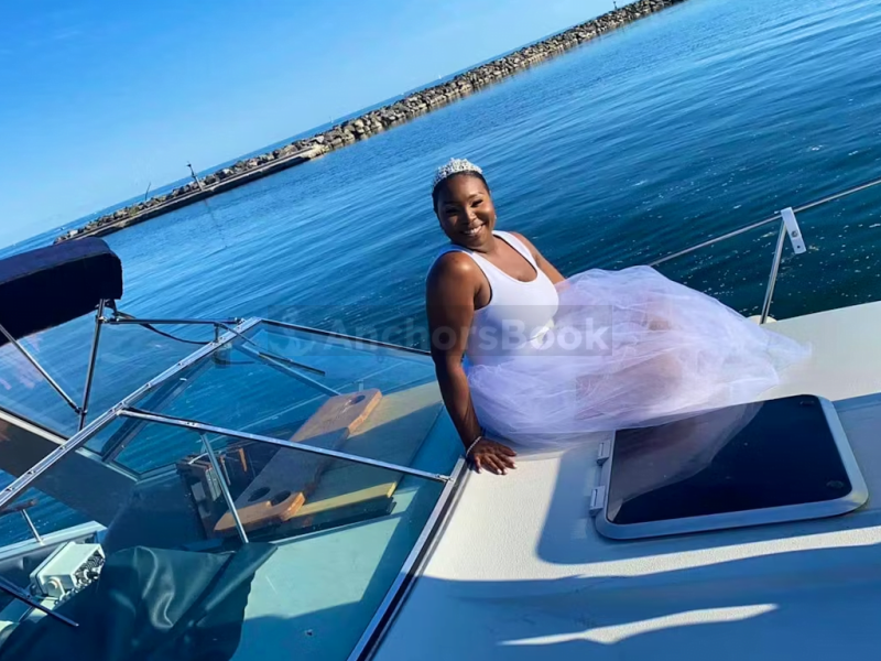 Ready to Party on 34ft MTX Stylish Motor Yachts (Up to 10 people) | AnchorsBook Photo Ready to Party on 34ft MTX Stylish Motor Yachts (Up to 10 people)