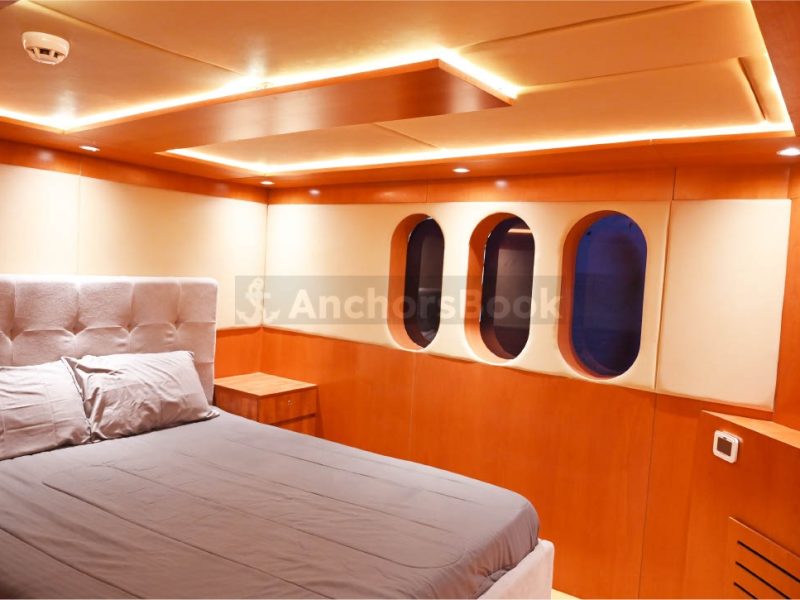 143ft Mega Yacht Rental (Dubai – 120 Guests Max) - Food Menus & Decorations Available | AnchorsBook Photo 143ft Mega Yacht Rental (Dubai – 120 Guests Max) - Food Menus & Decorations Available