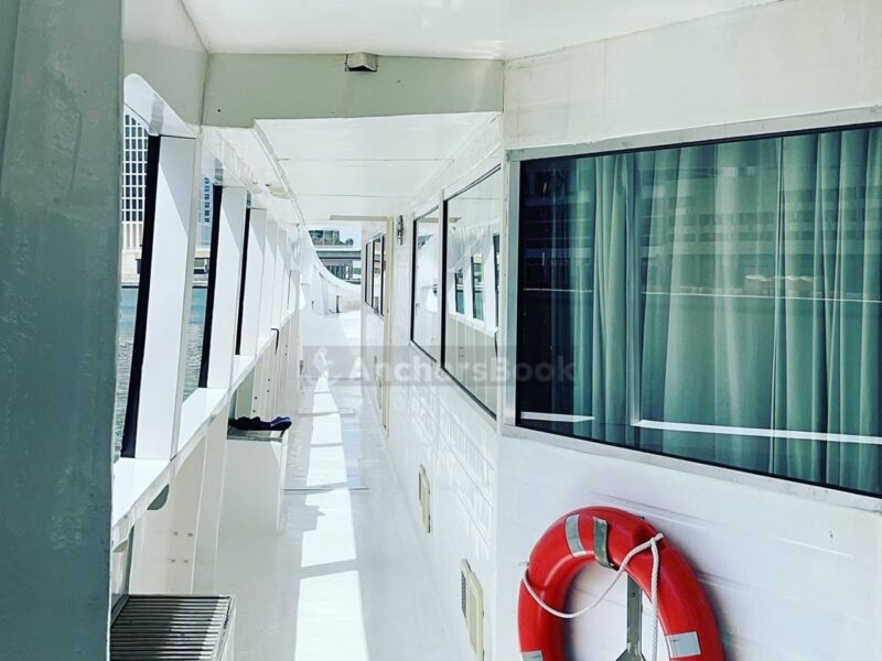 Bella Vita 1 Yacht Charter (Dubai – 130 Guests Max) | AnchorsBook Photo Bella Vita 1 Yacht Charter (Dubai – 130 Guests Max)