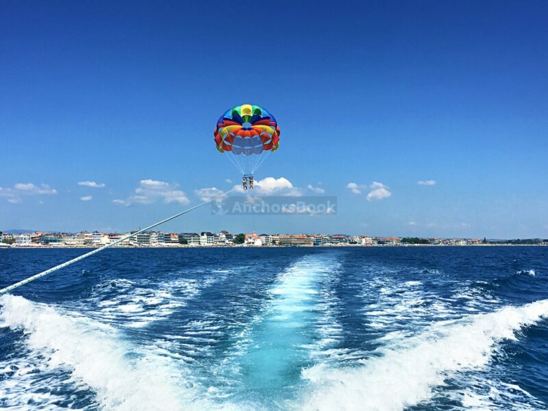 Parasailing In Dubai | AnchorsBook Photo Parasailing In Dubai