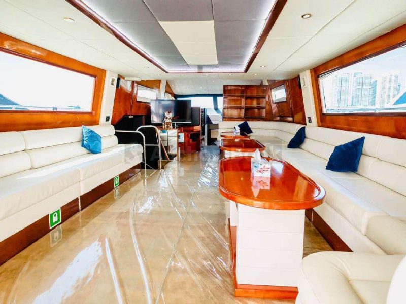Mayas 75ft Yacht Rental (Dubai – 30 Guests Max) | AnchorsBook Photo Mayas 75ft Yacht Rental (Dubai – 30 Guests Max)