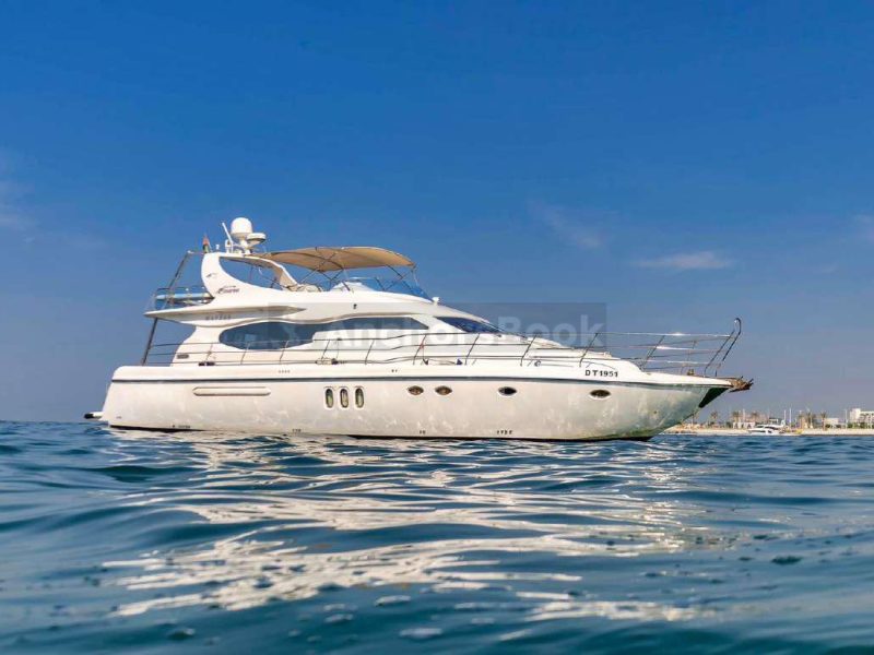 Mayas 75ft Yacht Rental (Dubai – 30 Guests Max) | AnchorsBook Photo Mayas 75ft Yacht Rental (Dubai – 30 Guests Max)