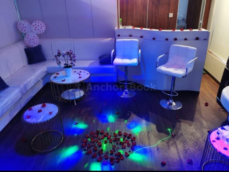 Party Yacht IN ABU DHABI – Max 20 Guests | AnchorsBook Photo Party Yacht IN ABU DHABI – Max 20 Guests