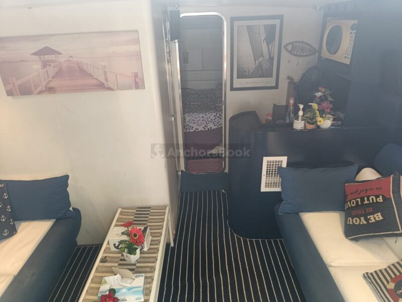 Yacht Charter IN ABU DHABI – Max 10 Guests | AnchorsBook Photo Yacht Charter IN ABU DHABI – Max 10 Guests