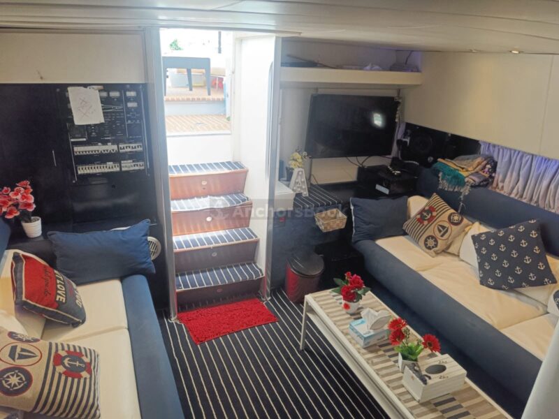 Yacht Charter IN ABU DHABI – Max 10 Guests | AnchorsBook Photo Yacht Charter IN ABU DHABI – Max 10 Guests