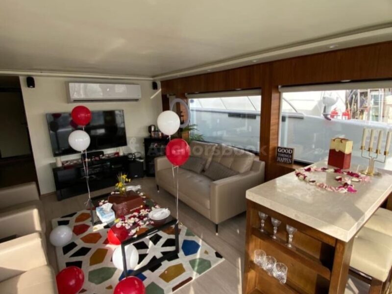 Event Yacht IN ABU DHABI – Max 10 Guests | AnchorsBook Photo Event Yacht IN ABU DHABI – Max 10 Guests