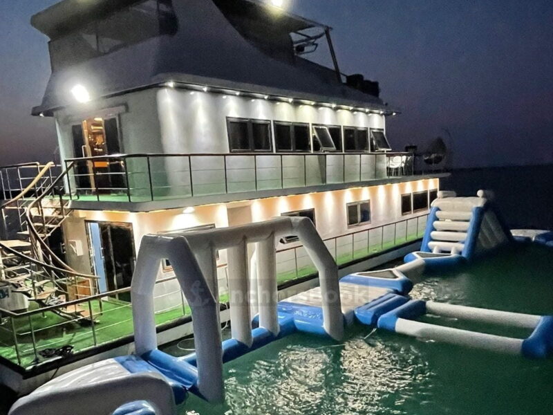 Party Event Yacht Charter IN ABU DHABI – Max 40 Guests | AnchorsBook Photo Party Event Yacht Charter IN ABU DHABI – Max 40 Guests
