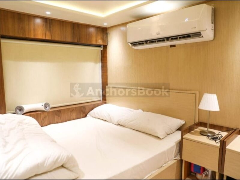 Event Yacht IN ABU DHABI – Max 10 Guests | AnchorsBook Photo Event Yacht IN ABU DHABI – Max 10 Guests