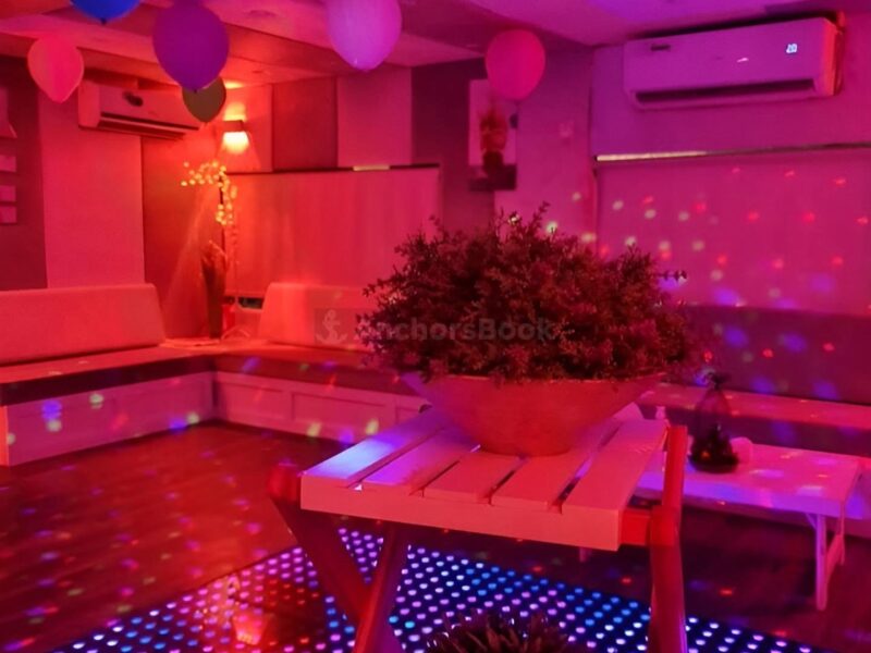 Party Yacht Rental IN -ABU DHABI- (with dance floor) – Max 15 Guests | AnchorsBook Photo Party Yacht Rental IN -ABU DHABI- (with dance floor) – Max 15 Guests