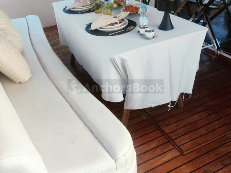 VIP Yacht IN ABU DHABI – Max 10 Guests | AnchorsBook Photo VIP Yacht IN ABU DHABI – Max 10 Guests