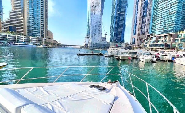 Private Boat Rental – Majesty 48ft Yacht (Dubai – 15 guests Max) | AnchorsBook Photo Private Boat Rental – Majesty 48ft Yacht (Dubai – 15 guests Max)