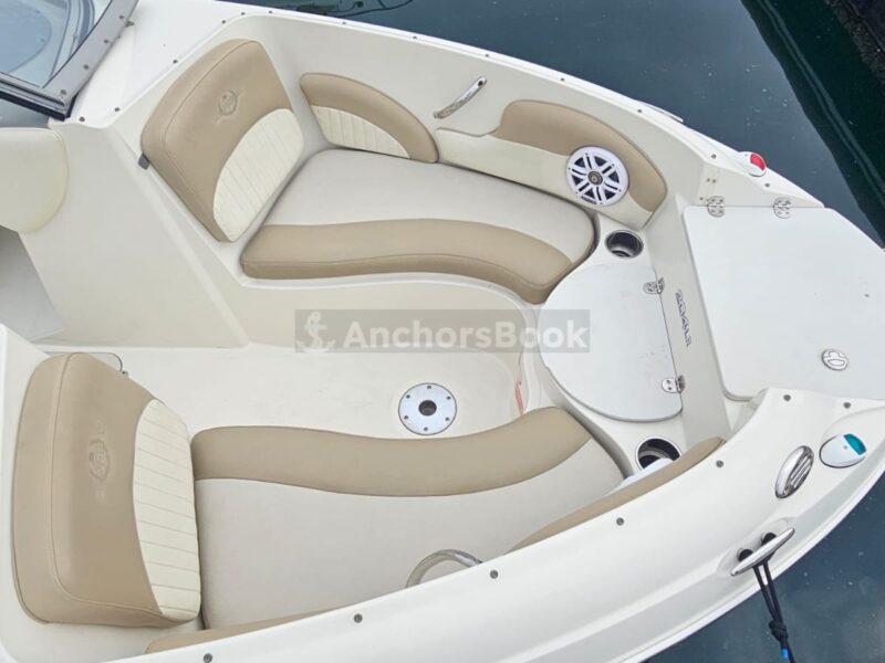 Boat Rental IN ABU DHABI – Max 4 Guests | AnchorsBook Photo Boat Rental IN ABU DHABI – Max 4 Guests