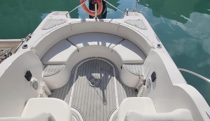 FISHING TRIP IN DUBAI 4 hours - Gulf-32ft (8 PAX) | AnchorsBook Photo FISHING TRIP IN DUBAI 4 hours - Gulf-32ft (8 PAX)