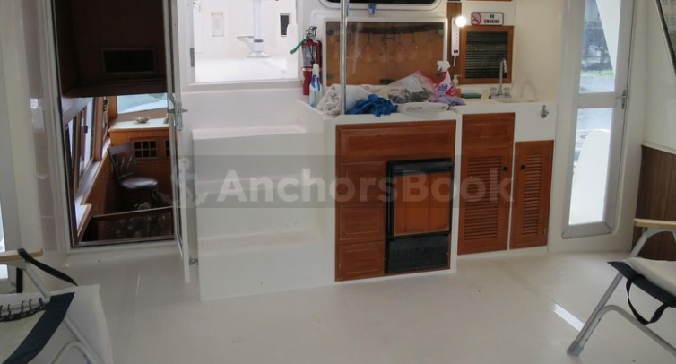 Full Day Houseboat Rentals In New Orleans Region - Max 20 Guests Motor Yacht | 60ft | AnchorsBook Photo Full Day Houseboat Rentals In New Orleans Region - Max 20 Guests Motor Yacht | 60ft