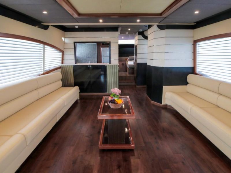 Black Helsinki – Majesty 95ft Party Yacht With Jacuzzi (Dubai – 50 VIP guests Max) | AnchorsBook Photo Black Helsinki – Majesty 95ft Party Yacht With Jacuzzi (Dubai – 50 VIP guests Max)