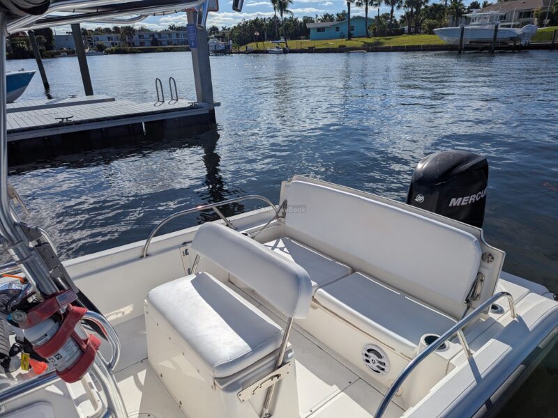 Boston Whaler Dauntless 180 | AnchorsBook Photo Boston Whaler Dauntless 180