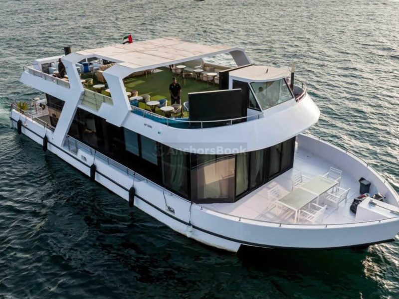 Bella Vita 1 Yacht Charter (Dubai – 130 Guests Max) | AnchorsBook Photo Bella Vita 1 Yacht Charter (Dubai – 130 Guests Max)