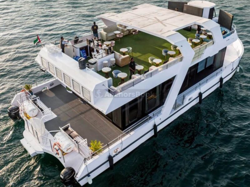 Bella Vita 1 Yacht Charter (Dubai – 130 Guests Max) | AnchorsBook Photo Bella Vita 1 Yacht Charter (Dubai – 130 Guests Max)