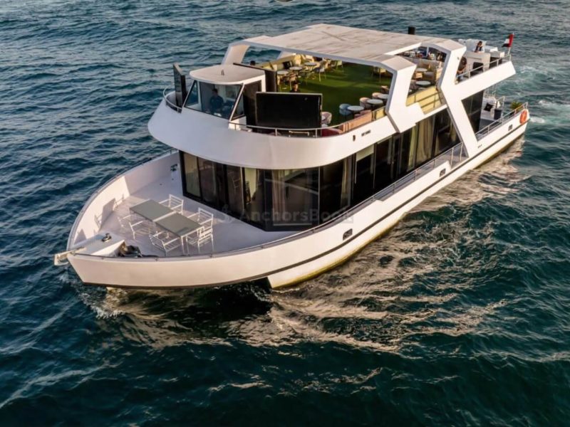 Bella Vita 1 Yacht Charter (Dubai – 130 Guests Max) | AnchorsBook Photo Bella Vita 1 Yacht Charter (Dubai – 130 Guests Max)