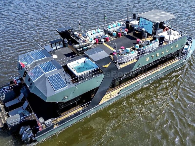 Private Rental - Stealth Yacht Dubai - 100 PAX - Mega Sized Luxury Yacht in Dubai | AnchorsBook Photo Private Rental - Stealth Yacht Dubai - 100 PAX - Mega Sized Luxury Yacht in Dubai