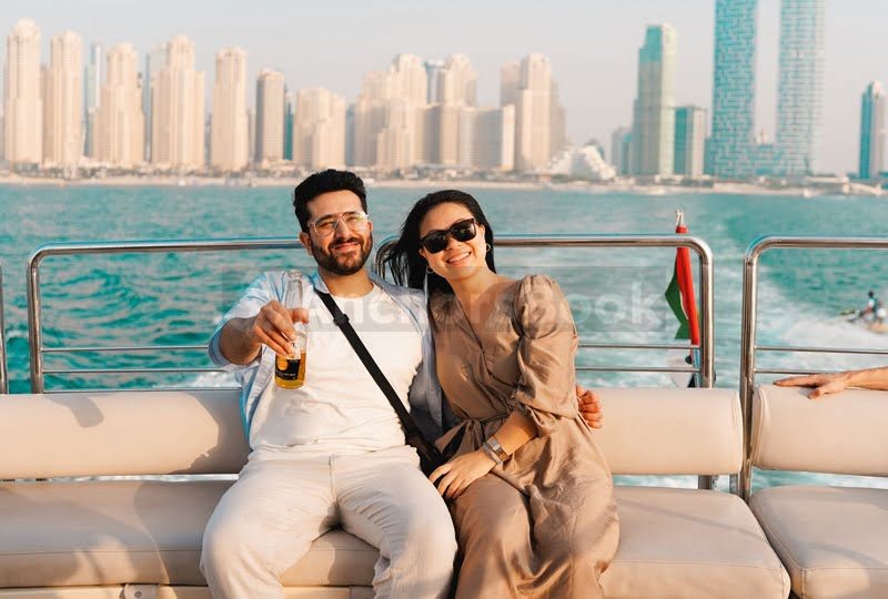 2-3 Hour Evening or Morning Luxury Yacht Tour With VIP Dinner | AnchorsBook Photo 2-3 Hour Evening or Morning Luxury Yacht Tour With VIP Dinner