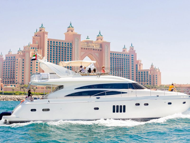 EXTENDED BURJ YACHT TOUR - 3HRS (With Food & Drinks) | AnchorsBook Photo EXTENDED BURJ YACHT TOUR - 3HRS (With Food & Drinks)