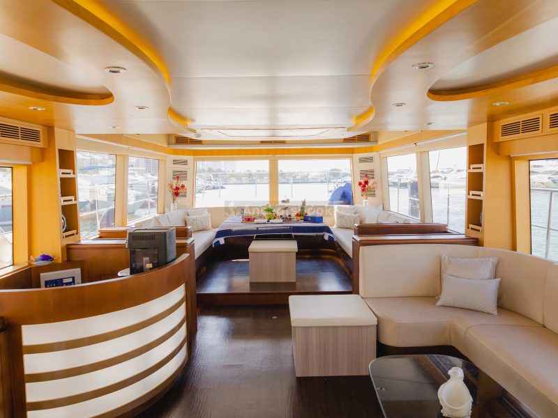 BURJ COASTLINE TOUR - 2 HRS (With Food & Drinks Included) | AnchorsBook Photo BURJ COASTLINE TOUR - 2 HRS (With Food & Drinks Included)