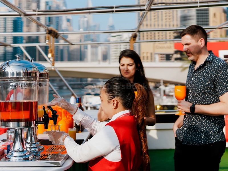 Luxury Dubai Marina Evening Dinner Cruise - with Live Music - 90 Minutes | AnchorsBook Photo Luxury Dubai Marina Evening Dinner Cruise - with Live Music - 90 Minutes