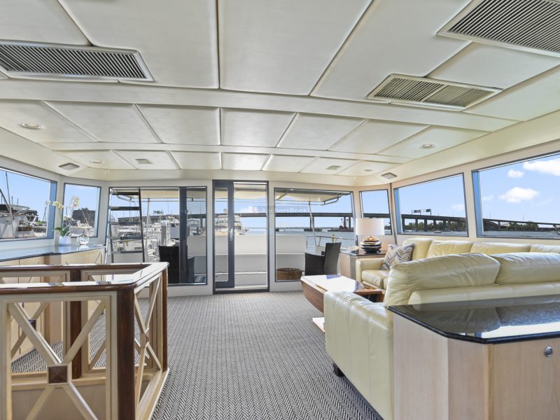 Luxury Motor Yacht Charter | AnchorsBook Photo Luxury Motor Yacht Charter