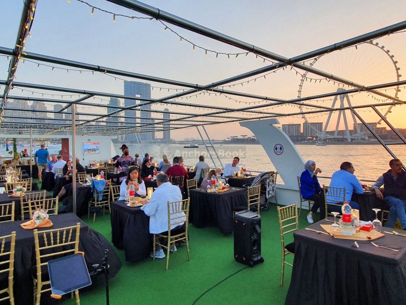 Luxury Dubai Marina Evening Dinner Cruise - with Live Music - 90 Minutes | AnchorsBook Photo Luxury Dubai Marina Evening Dinner Cruise - with Live Music - 90 Minutes