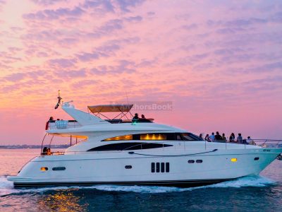 BURJ COASTLINE TOUR - 2 HRS (With Food & Drinks Included)