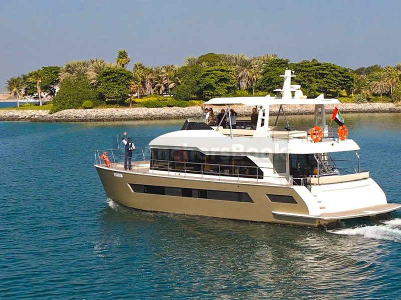 DUBAI MARINA YATCH TOUR - 1HR | AnchorsBook Photo DUBAI MARINA YATCH TOUR - 1HR