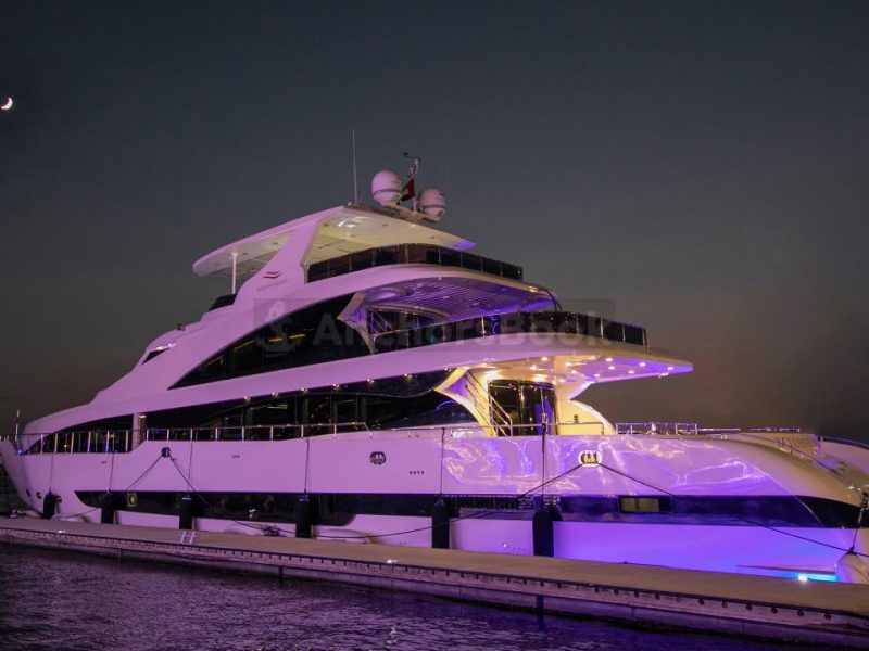 3 Hour Superyacht Experience with Live DJ, Dinner, & Drinks | AnchorsBook Photo 3 Hour Superyacht Experience with Live DJ, Dinner, & Drinks