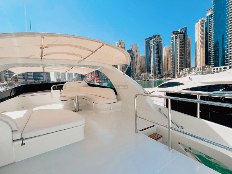 Dubai 84 ft Stunning VIP Luxury Yacht - 40PAX | AnchorsBook Photo Dubai 84 ft Stunning VIP Luxury Yacht - 40PAX