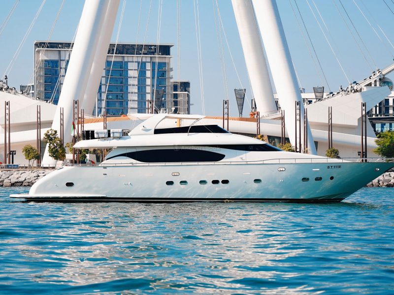 Dubai 84 ft Stunning VIP Luxury Yacht - 40PAX | AnchorsBook Photo Dubai 84 ft Stunning VIP Luxury Yacht - 40PAX