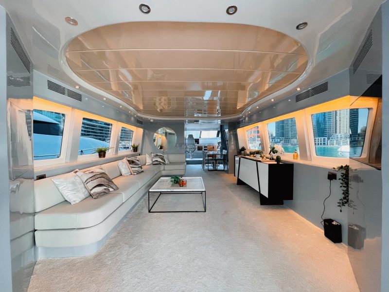 Dubai 84 ft Stunning VIP Luxury Yacht - 40PAX | AnchorsBook Photo Dubai 84 ft Stunning VIP Luxury Yacht - 40PAX