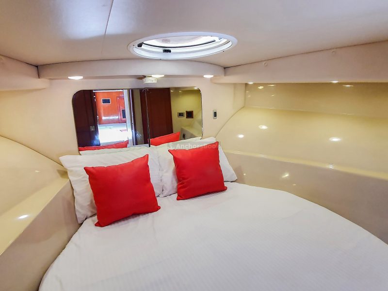 Dubai 60 ft Modern Luxury Yacht - 20PAX | AnchorsBook Photo Dubai 60 ft Modern Luxury Yacht - 20PAX