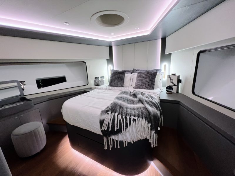 Dubai 75 ft Ultra Luxury 2022 Built Year Yacht - 25PAX | AnchorsBook Photo Dubai 75 ft Ultra Luxury 2022 Built Year Yacht - 25PAX
