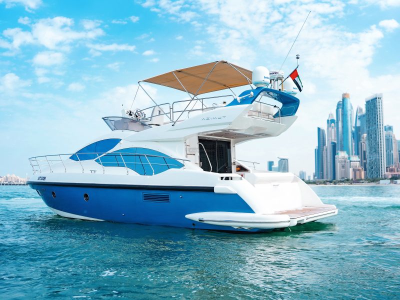 Dubai 50 ft Azimut Luxury Yacht - 15PAX | AnchorsBook Photo Dubai 50 ft Azimut Luxury Yacht - 15PAX