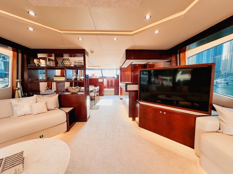 Luxury 88 ft Majesty Yacht - 45PAX | AnchorsBook Photo Luxury 88 ft Majesty Yacht - 45PAX