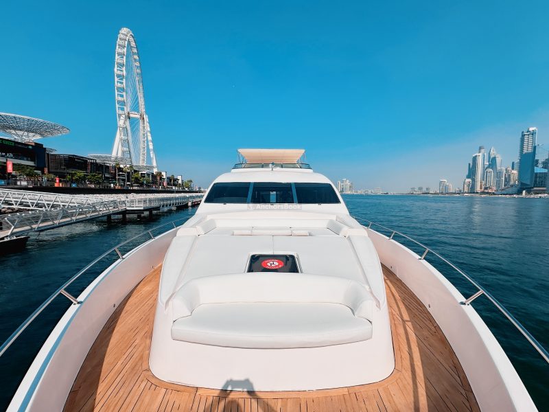 Luxury 88 ft Majesty Yacht - 45PAX | AnchorsBook Photo Luxury 88 ft Majesty Yacht - 45PAX
