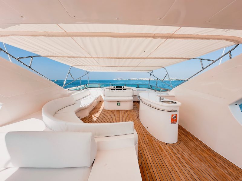 Luxury 88 ft Majesty Yacht - 45PAX | AnchorsBook Photo Luxury 88 ft Majesty Yacht - 45PAX