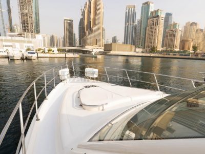 Hosts | AnchorsBook Photo 2-4 Hour – Luxury Private Yacht (30PAX) – Includes Drinks & Optional Dinner