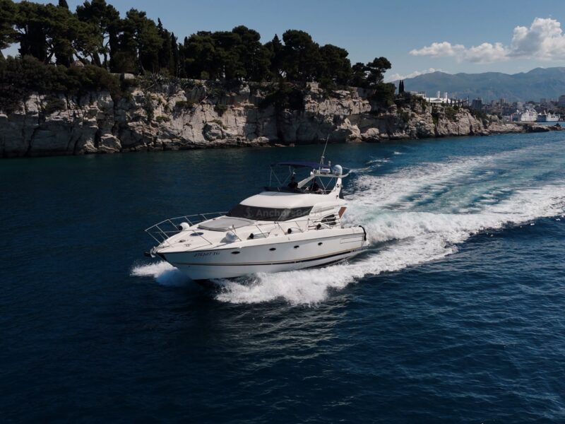 Sunseeker Manhattan 48ft Flybridge Luxury Yacht (Full Day Charter With Crew) | AnchorsBook Photo Sunseeker Manhattan 48ft Flybridge Luxury Yacht (Full Day Charter With Crew)