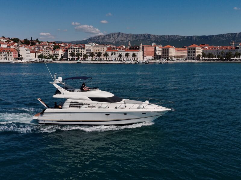 Sunseeker Manhattan 48ft Flybridge Luxury Yacht (Full Day Charter With Crew) | AnchorsBook Photo Sunseeker Manhattan 48ft Flybridge Luxury Yacht (Full Day Charter With Crew)
