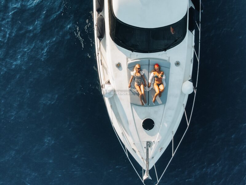 Sunseeker Manhattan 48ft Flybridge Luxury Yacht (Full Day Charter With Crew) | AnchorsBook Photo Sunseeker Manhattan 48ft Flybridge Luxury Yacht (Full Day Charter With Crew)
