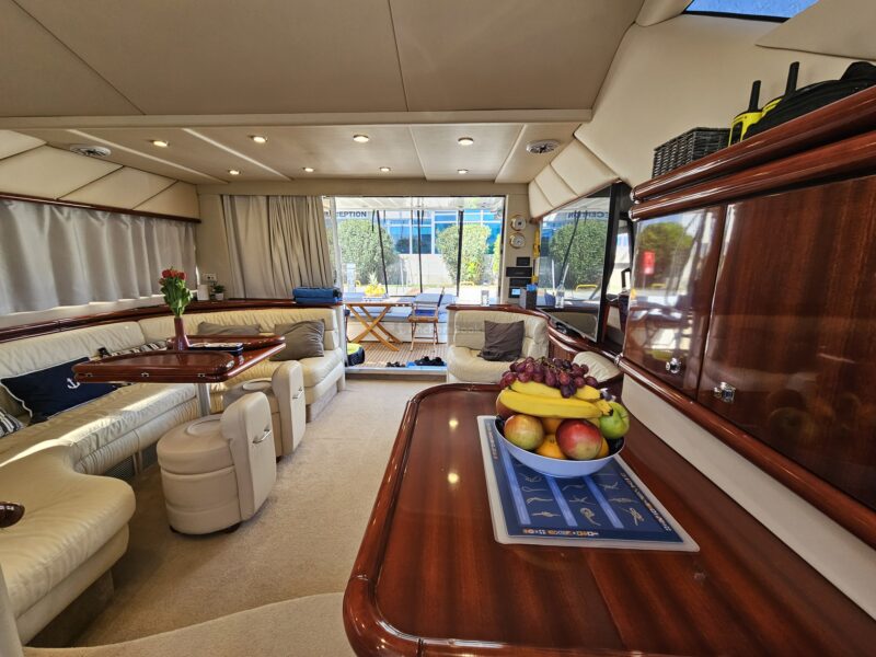 Sunseeker Manhattan 48ft Flybridge Luxury Yacht (Full Day Charter With Crew) | AnchorsBook Photo Sunseeker Manhattan 48ft Flybridge Luxury Yacht (Full Day Charter With Crew)